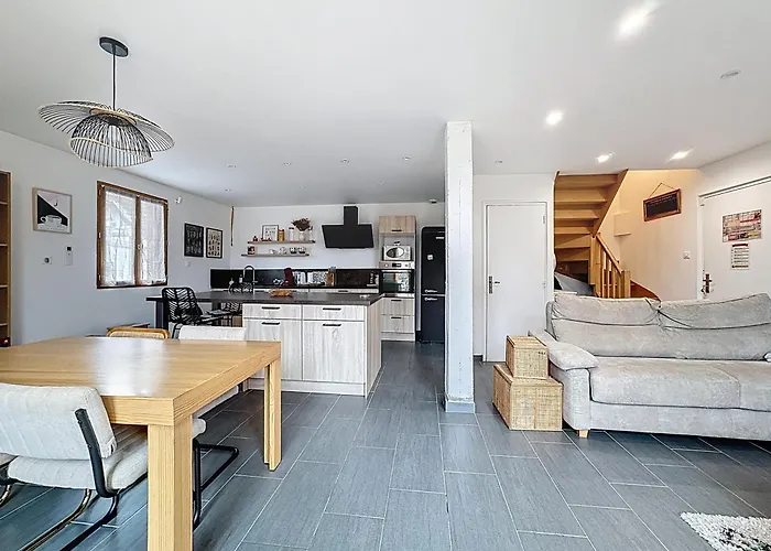 6 Personnes Avec Garage Апартаменты *